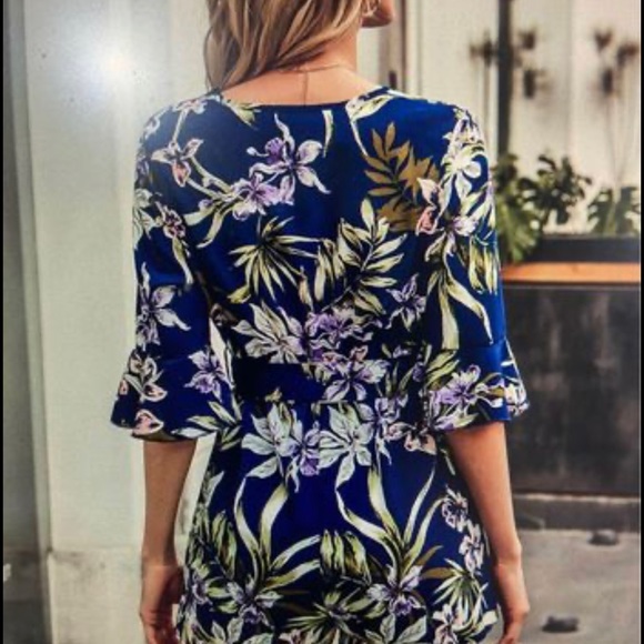 Floral romper - Picture 2 of 3